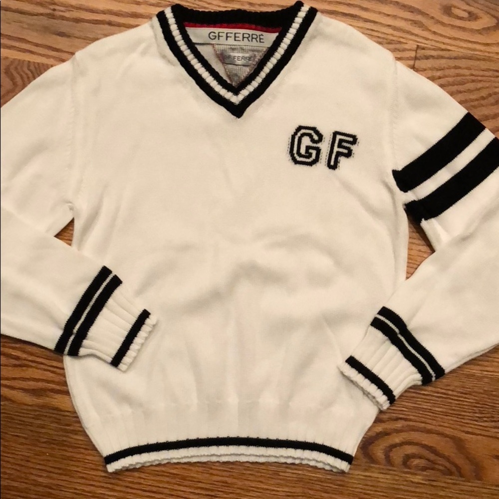 Boys v neck sweater - great condition